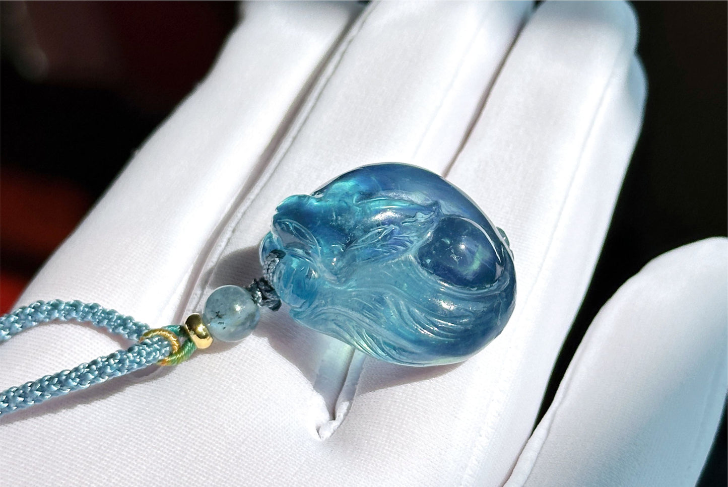 Certified Natural Devil Blue Aquamarine Hand Carved Fox Pendant, Aquamarine Pendant, 天然魔鬼蓝海蓝宝手工雕刻睡狐吊坠