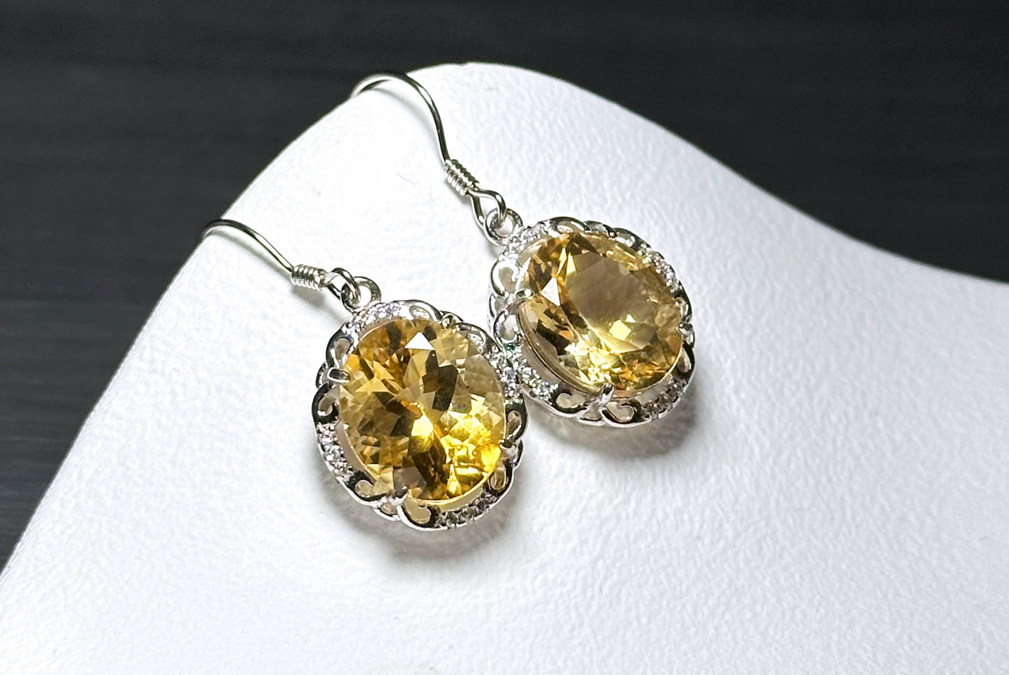 10x12mm, Natural Gem Grade Citrine Earrings, Natural citrine French Hook Earrings, Oval cut Natural Citrine, citrine jewelry, 天然宝石级暴力黄水晶耳坠