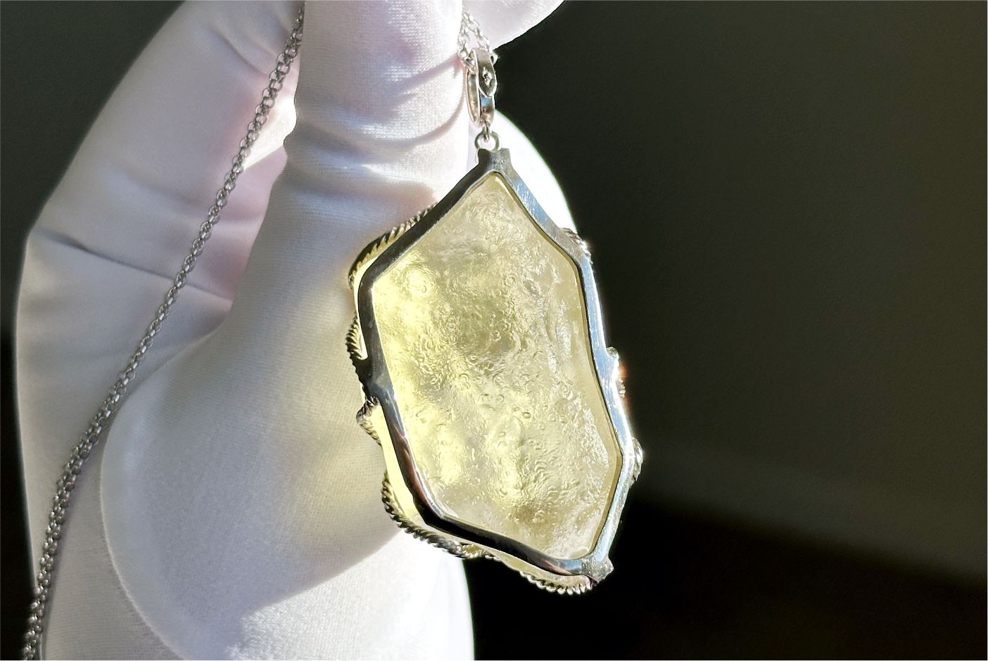 27.785Grams, Natural Authentic Libyan Desert Glass Tektite Silver Wrapped Pendant, Raw Libyan Desert Glass Pendant, 天然利比亚黄金陨石原石吊坠