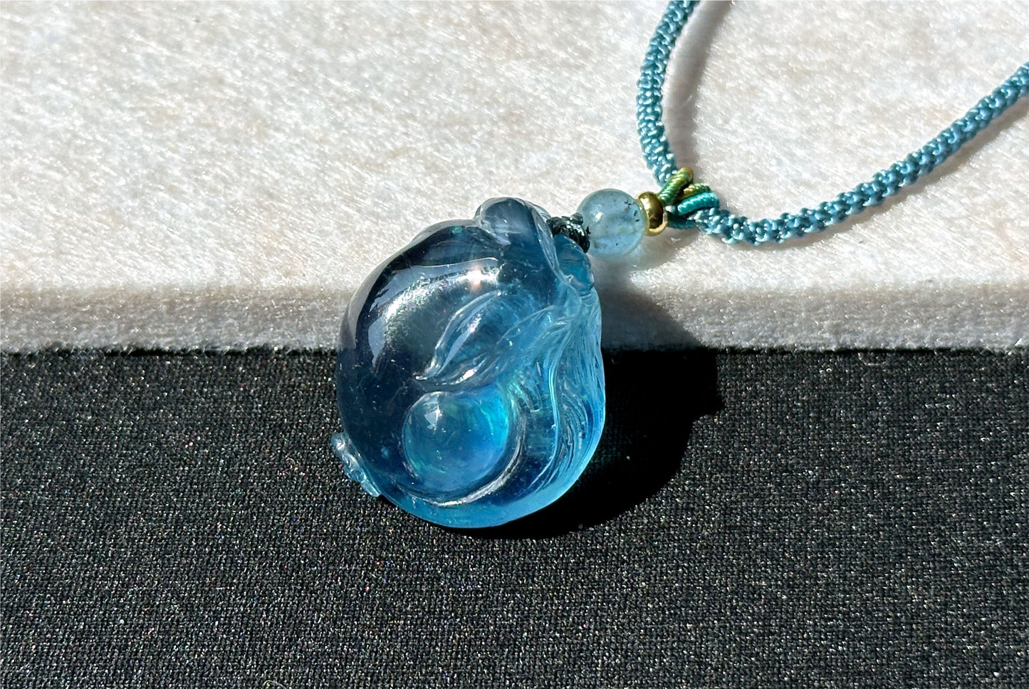 Certified Natural Devil Blue Aquamarine Hand Carved Fox Pendant, Aquamarine Pendant, 天然魔鬼蓝海蓝宝手工雕刻睡狐吊坠