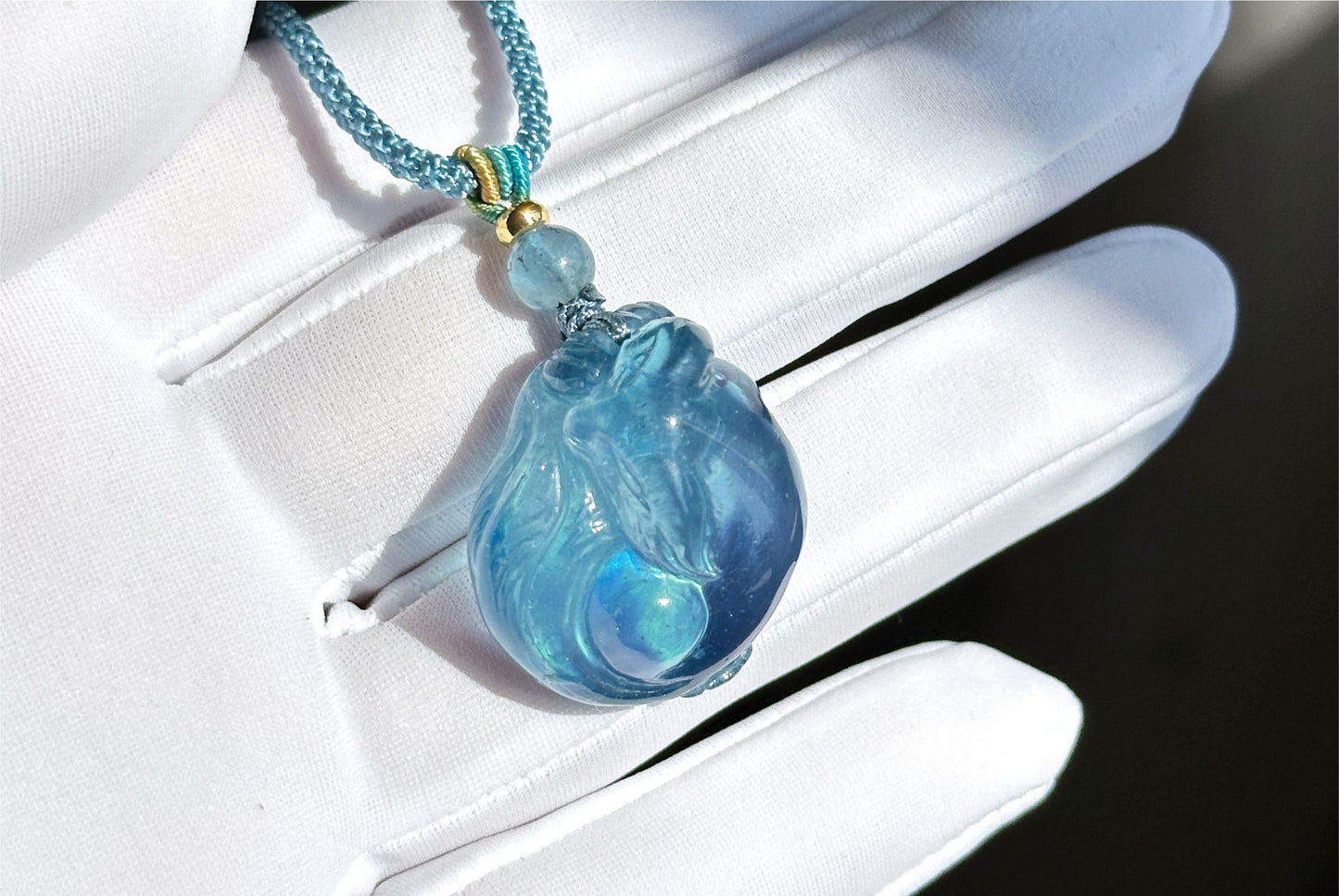 Certified Natural Devil Blue Aquamarine Hand Carved Fox Pendant, Aquamarine Pendant, 天然魔鬼蓝海蓝宝手工雕刻睡狐吊坠