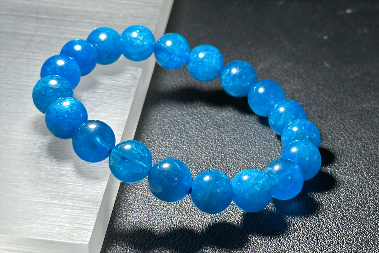 10.5mm+, Certified Natural Rich Deep Blue Apatite Bracelet, Natural Untreated Shimmering Blue Apatite Bracelet, AAA, 天然浓郁色蓝磷灰石手串