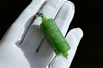 Certified Natural Spinach Green Nephrite Jade Carved Barrel-shaped Pendant，天然阳菠菜绿碧玉桶珠吊坠