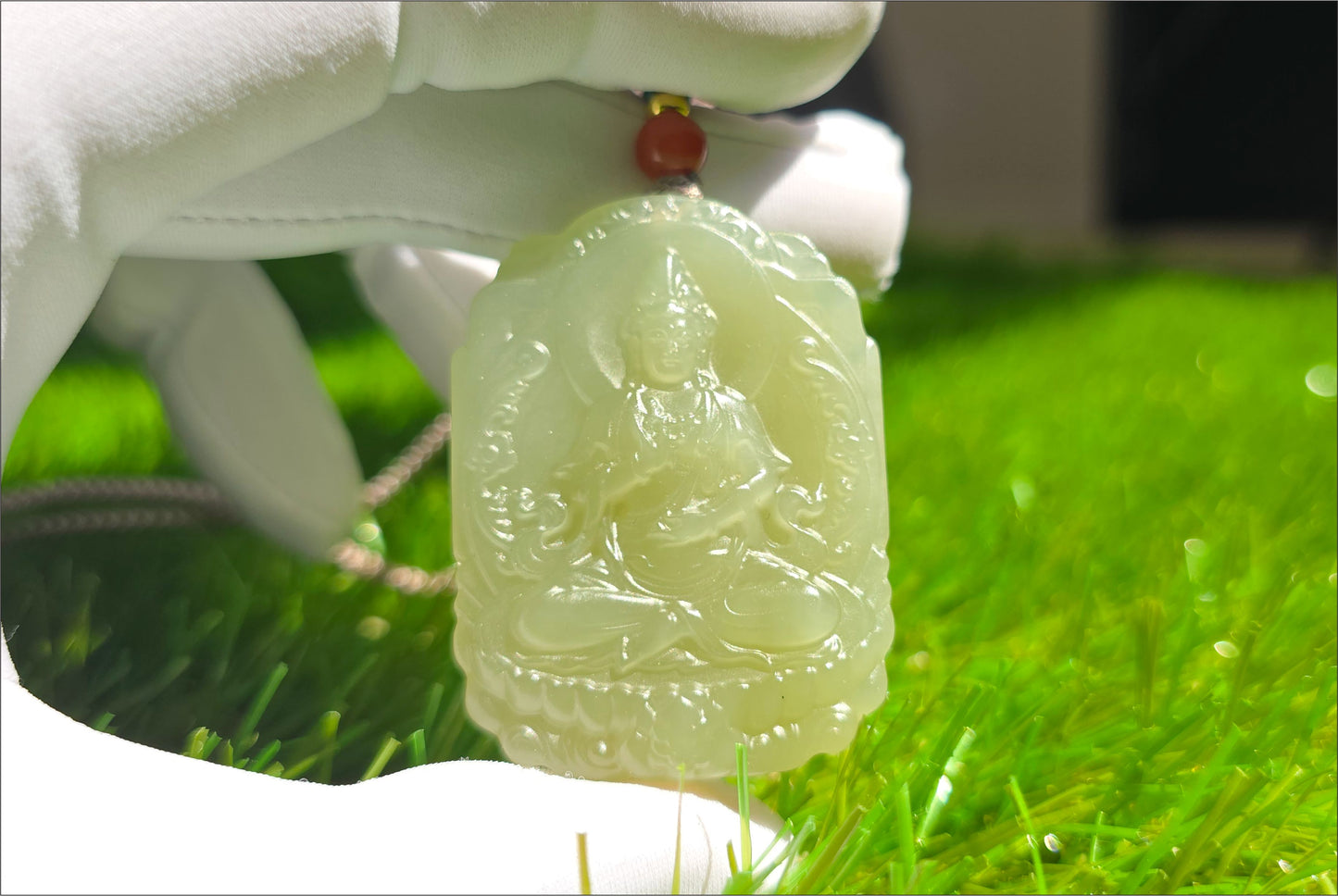 Certified Natural Qingshui Nephrite Jade Carved Guanyin Pendant, 天然晴水和田玉观音吊坠