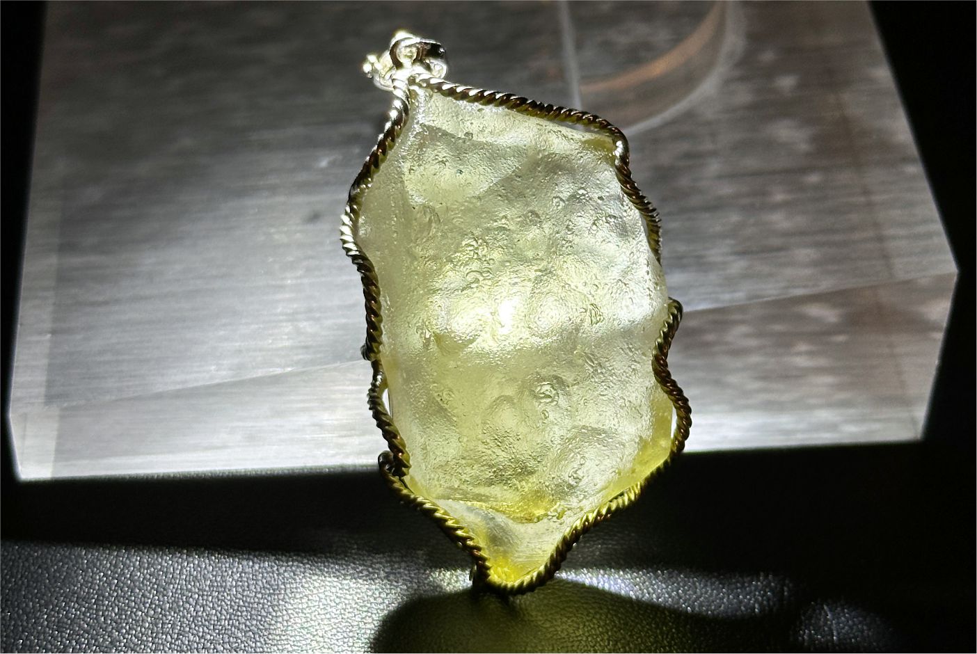 27.785Grams, Natural Authentic Libyan Desert Glass Tektite Silver Wrapped Pendant, Raw Libyan Desert Glass Pendant, 天然利比亚黄金陨石原石吊坠