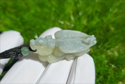 Certified Natural Ruoqiang Blue and Yellow Nephrite Jade Hand Carved Flying Pixiu Pendant, 天然若羌蓝皮黄口手工雕刻飞天貔貅吊坠