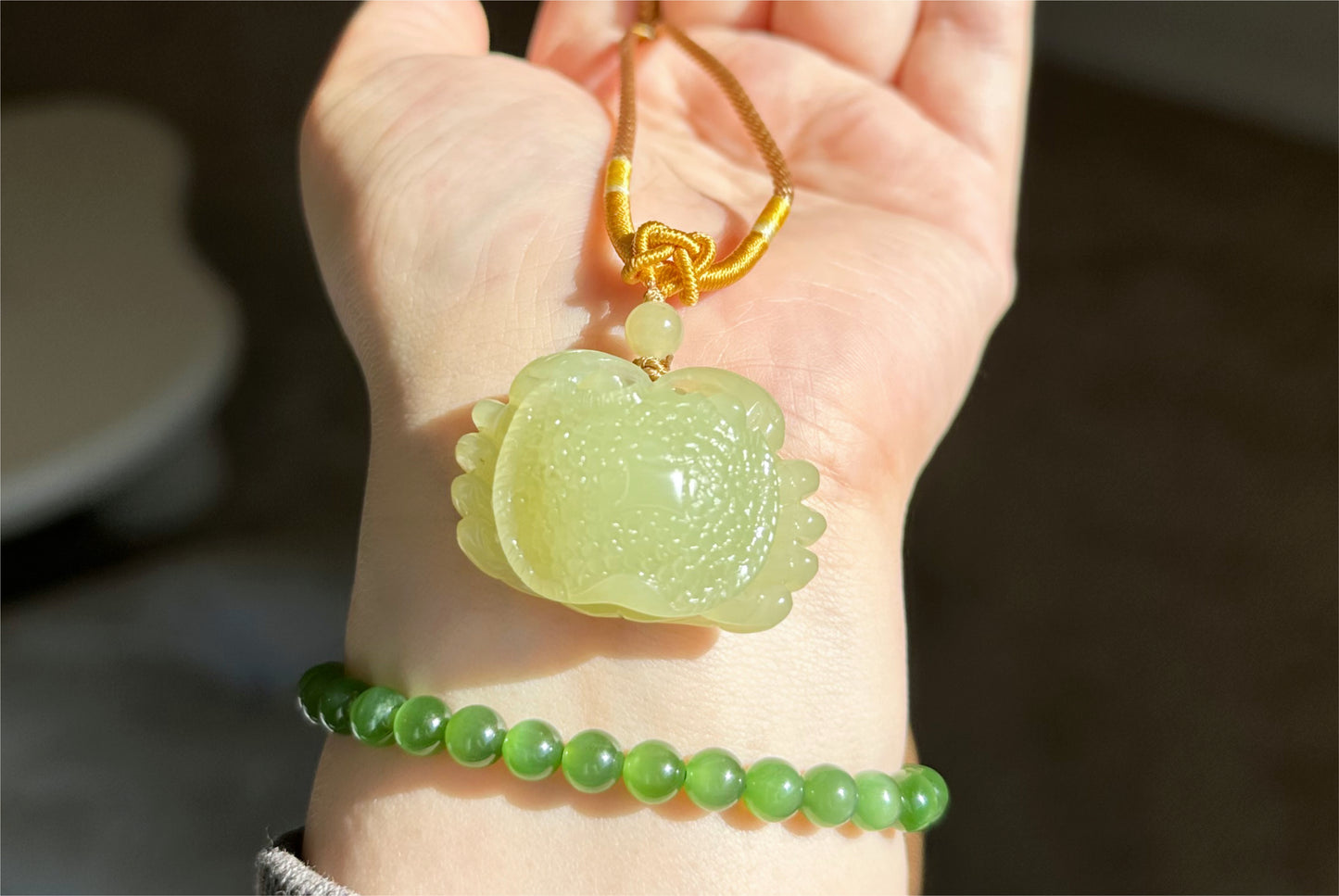Certified Natural Ruoqiang Yellow Nephrite Jade Carved Crab Pendant, 天然若羌黄口和田玉雕刻螃蟹吊坠