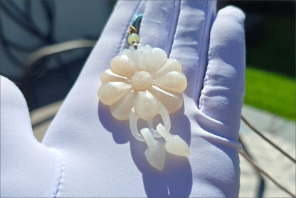 Certified Natural Lotus Pink Nephrite Jade Hand Carved Sunflower Pendant, 天然藕粉和田玉手工雕刻向日葵吊坠