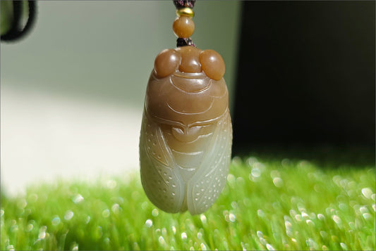Certified Natural High-quality Ruoqiang Yellow and Sugar Brown Nephrite Jade Hand Carved Cicada Pendant, 天然若羌青黄口带糖和田玉手工雕刻一鸣惊人(蝉)吊坠
