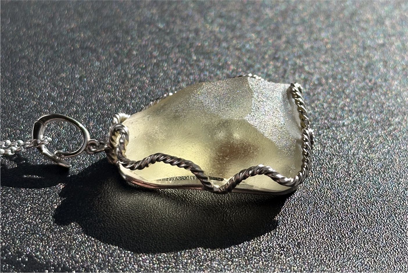 15.642Grams, Natural Authentic Raw Libyan Desert Glass Tektite Silver Wrapped Pendant, 天然利比亚黄金陨石原石吊坠