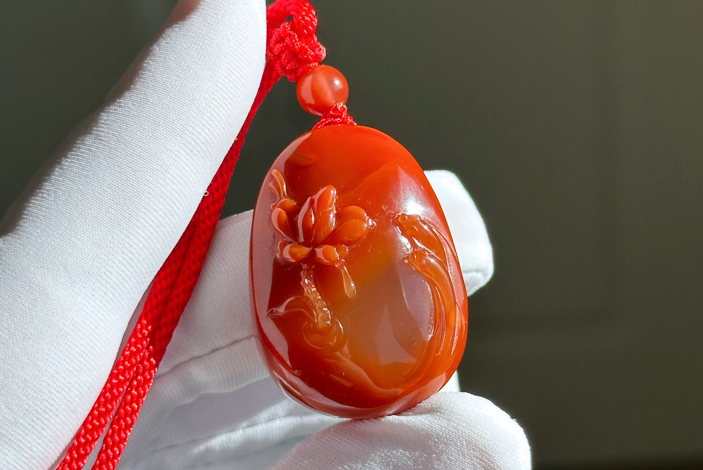 Certified Natural High Grade Untreated Nanhong Agate Hand Carved Lotus and Koi Fish Pendant, 天然无优化川火焰红俏柿子红南红手雕莲花鱼吊坠