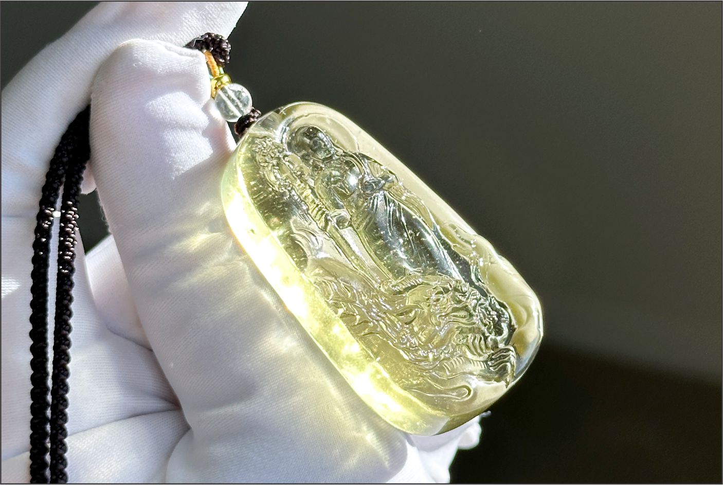 30.435 grams, Natural Top Grade High Clarity Authentic Libyan Desert Glass Tektite Carved Ksitigarbha Bodhisattva Pendant, 天然透体利比亚陨石雕刻地藏王菩萨吊坠