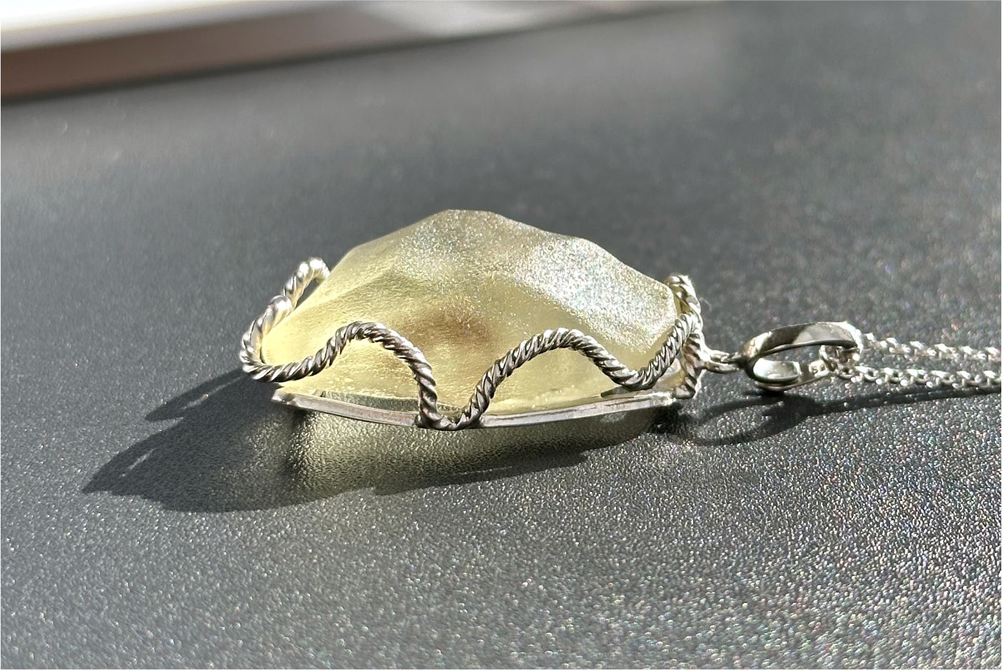 15.642Grams, Natural Authentic Raw Libyan Desert Glass Tektite Silver Wrapped Pendant, 天然利比亚黄金陨石原石吊坠