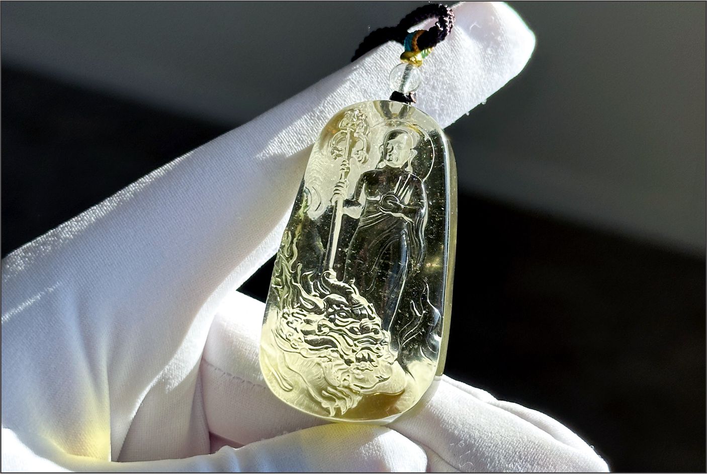 30.435 grams, Natural Top Grade High Clarity Authentic Libyan Desert Glass Tektite Carved Ksitigarbha Bodhisattva Pendant, 天然透体利比亚陨石雕刻地藏王菩萨吊坠