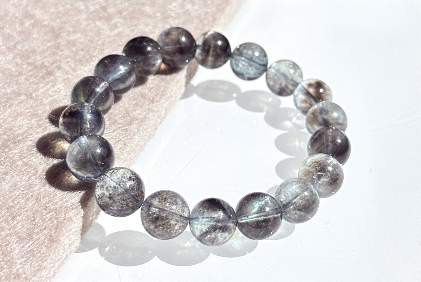 11mm+, Certified Top Grade High Clarity Natural Black Flash Aquamarine Bracelet – Rare Cat’s Eye & Brilliant Sparkle,天然黑云母猫眼黑爆闪海蓝宝手串