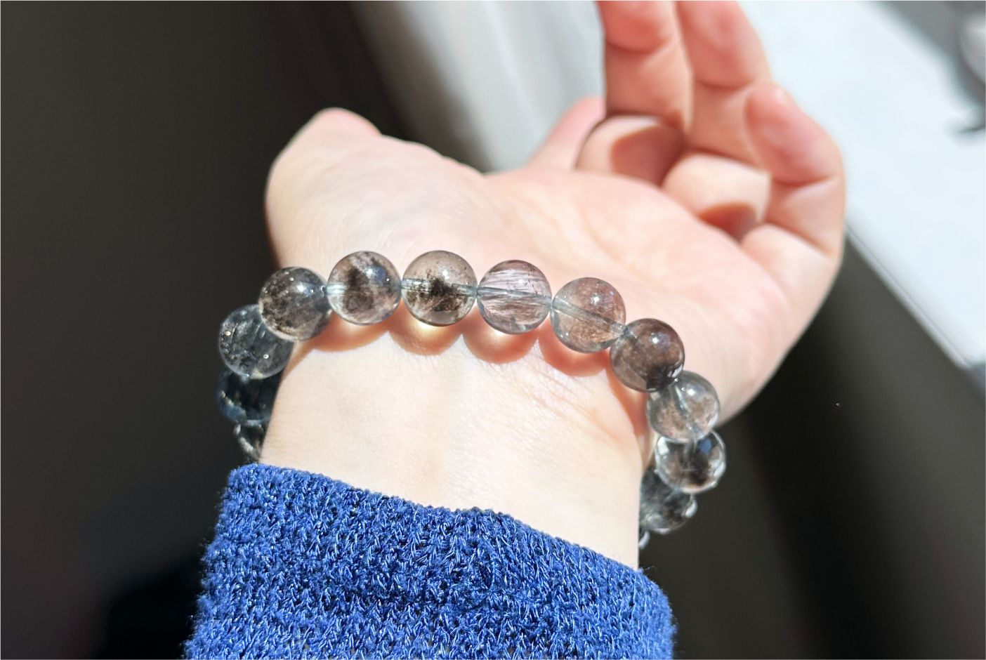 11mm+, Certified Top Grade High Clarity Natural Black Flash Aquamarine Bracelet – Rare Cat’s Eye & Brilliant Sparkle,天然黑云母猫眼黑爆闪海蓝宝手串