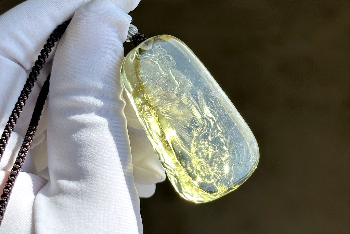 30.435 grams, Natural Top Grade High Clarity Authentic Libyan Desert Glass Tektite Carved Ksitigarbha Bodhisattva Pendant, 天然透体利比亚陨石雕刻地藏王菩萨吊坠