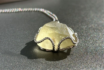 15.642Grams, Natural Authentic Raw Libyan Desert Glass Tektite Silver Wrapped Pendant, 天然利比亚黄金陨石原石吊坠