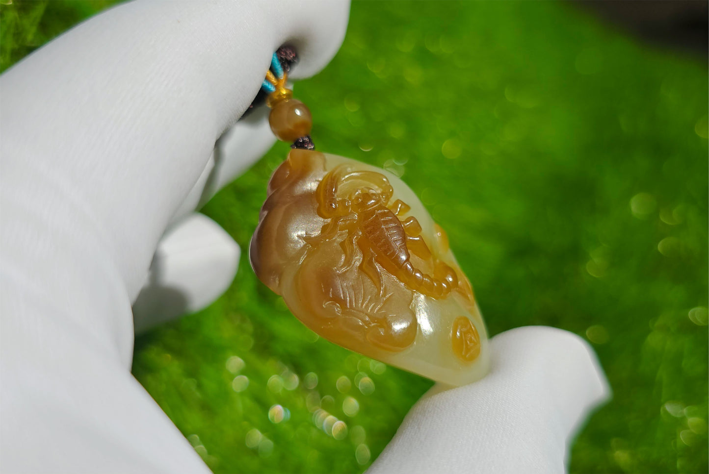 Certified Natural Qiemo Sugar and Warm White Nephrite jade Hand Carved Scorpion Pendant, 且末糖白和田玉手工雕刻蝎子(独霸一方）吊坠