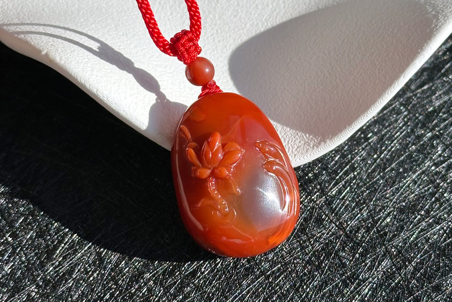 Certified Natural High Grade Untreated Nanhong Agate Hand Carved Lotus and Koi Fish Pendant, 天然无优化川火焰红俏柿子红南红手雕莲花鱼吊坠