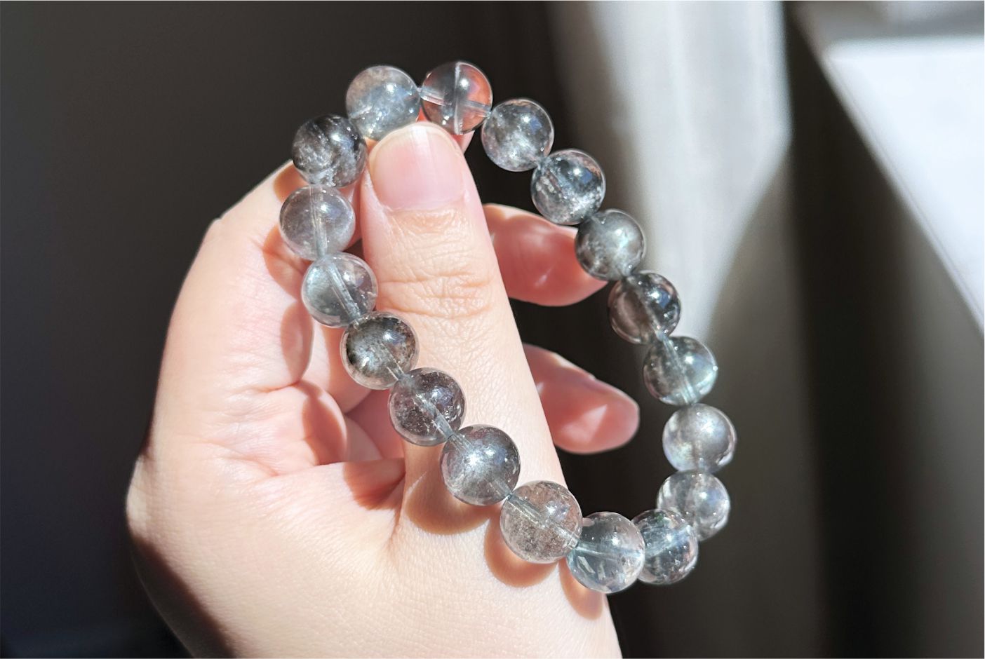 11mm+, Certified Top Grade High Clarity Natural Black Flash Aquamarine Bracelet – Rare Cat’s Eye & Brilliant Sparkle,天然黑云母猫眼黑爆闪海蓝宝手串