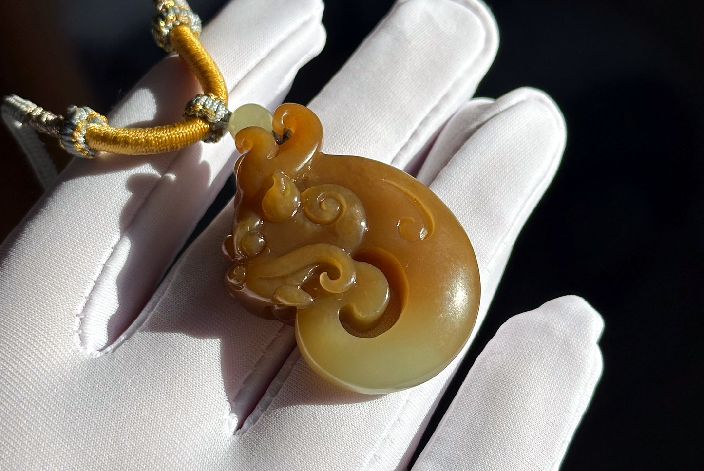 Certified Natural Qiemo Sugar and Warm White Nephrite Jade Hand Carved Antique Dragon Pendant, 天然且末糖白和田玉手工雕刻仿古龙精品吊坠
