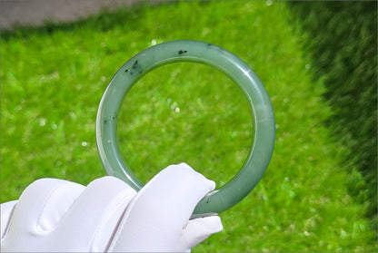 61mm, Certified Natural Siberian Spinach Green Nephrite Jade Bangle, 天然俄老油菠菜绿碧玉手镯