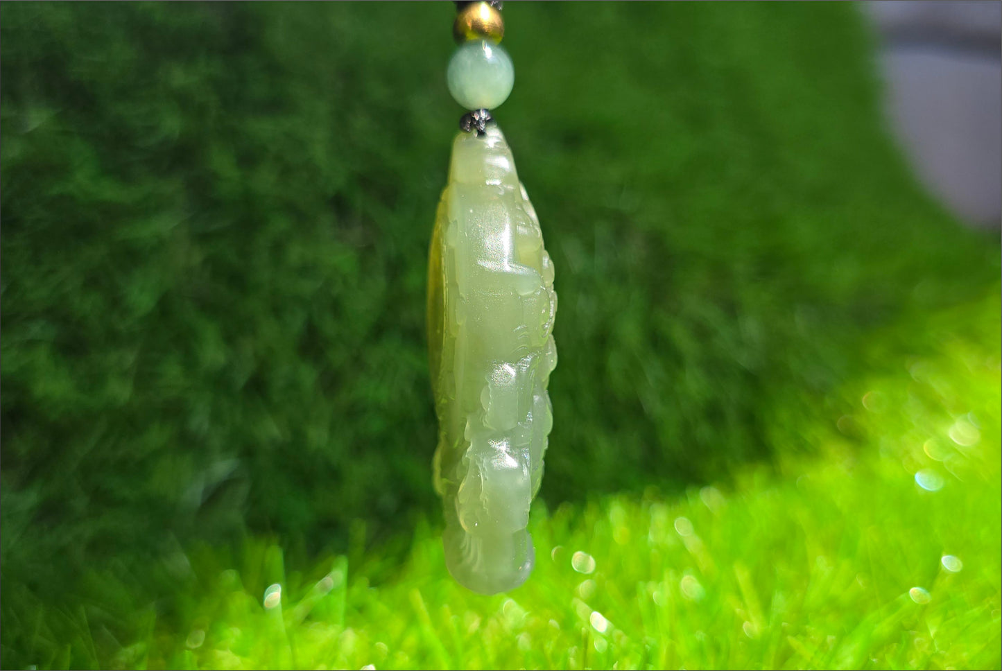 Certified Natural Lake-Green Nephrite Jade Carved Yellow Jambhala Pendant, 天然青海老料湖水绿雕刻黄财神头吊坠