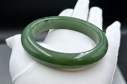 61mm, Certified Natural Siberian Spinach Green Nephrite Jade Bangle, 天然俄老油菠菜绿碧玉手镯