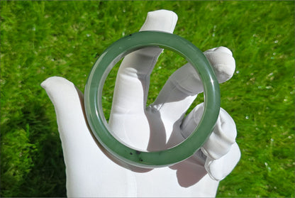 61mm, Certified Natural Siberian Spinach Green Nephrite Jade Bangle, 天然俄老油菠菜绿碧玉手镯