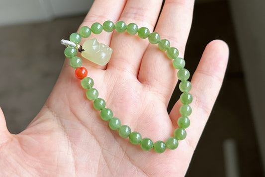 6mm, Natural Siberian Green Nephrite and Qingshui Nephrite jade Charm Beads Bracelet, 天然阳绿碧玉配晴水和田玉小猫手串