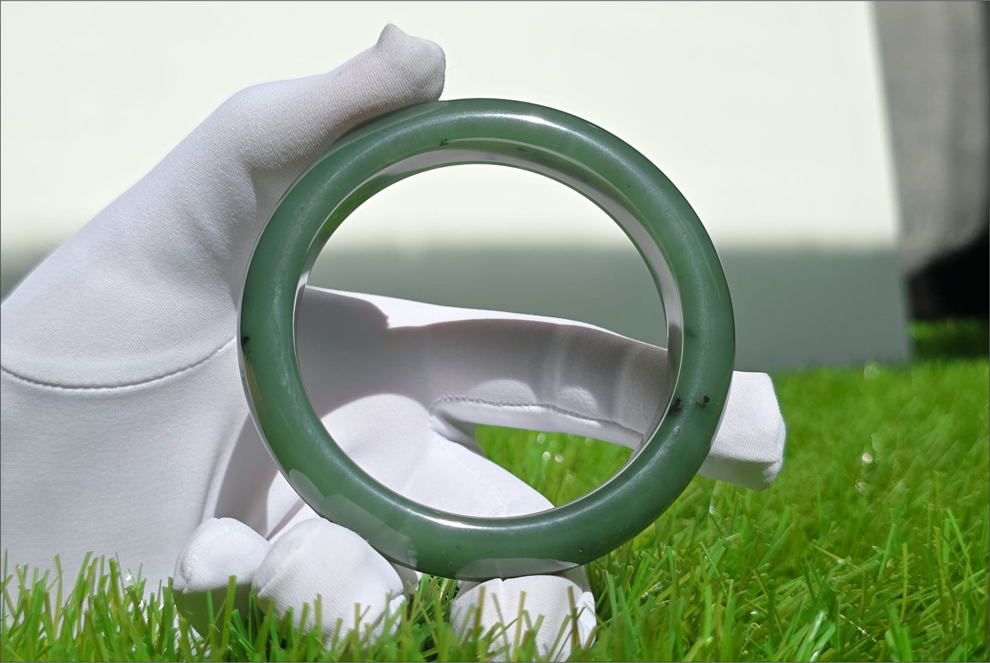 61mm, Certified Natural Siberian Spinach Green Nephrite Jade Bangle, 天然俄老油菠菜绿碧玉手镯