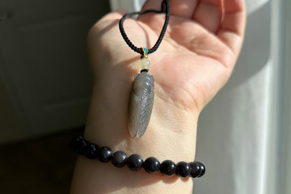 Certified Natural Emerald Green in Rich Smoky Purple Nephrite Jade Carved Cicada pendant, 天然浓烟紫带翠和田玉雕刻一鸣惊人(蝉)吊坠