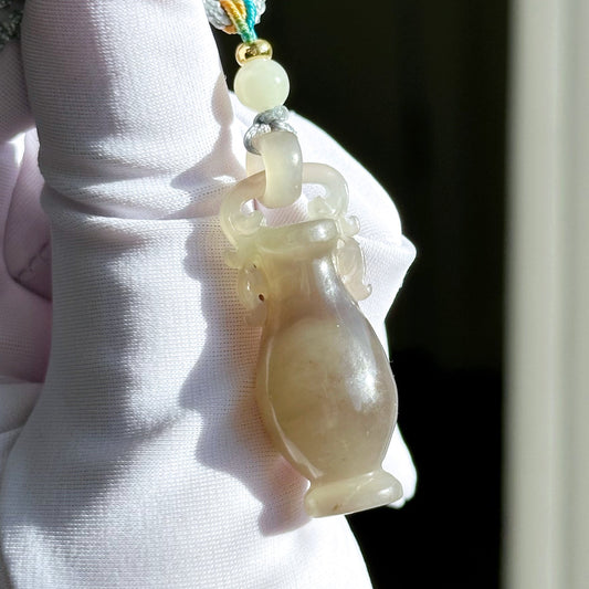 Certified Natural Hand-Carved Smoky Purple Nephrite Jade Vase Pendant, 天然烟紫和田玉手工雕刻宝瓶吊坠