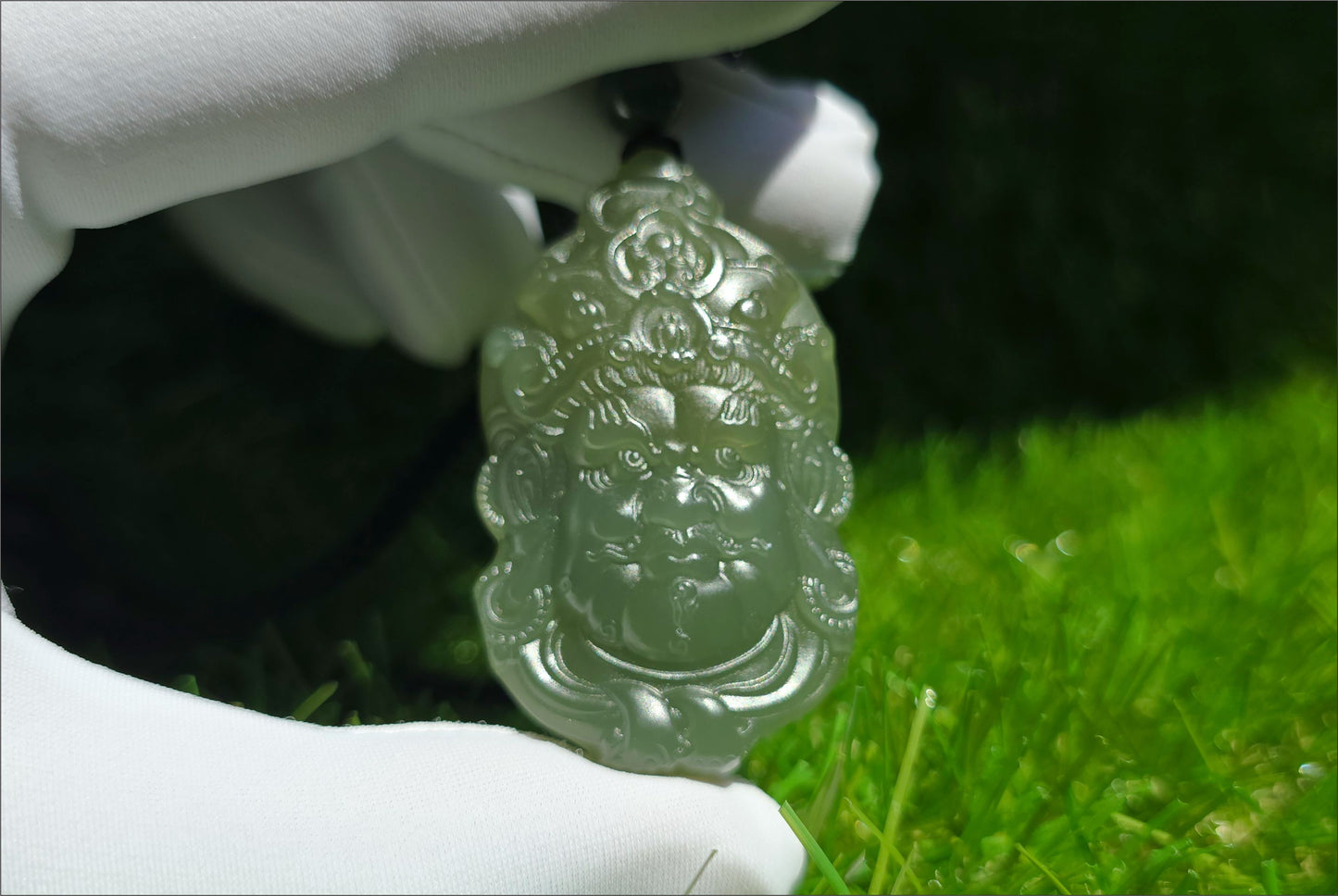 Certified Natural Lake-Green Nephrite Jade Carved Yellow Jambhala Pendant, 天然青海老料湖水绿雕刻黄财神头吊坠