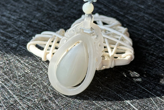 Certified Natural Smoky Gray Nephrite Jade Teardrop Pendant, 天然烟灰老矿和田玉精装水滴吊坠