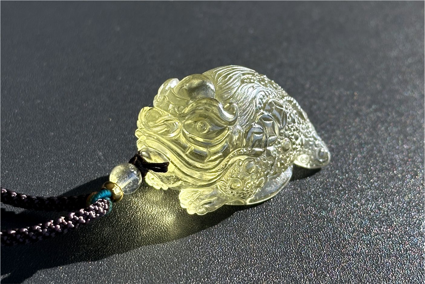 21.45 grams,Natural Authentic Libyan Desert Glass Tektite Hand Carved Money Toad Pendant,  天然利比亚黄金陨石手雕金蟾吊坠