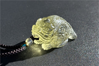21.45 grams,Natural Authentic Libyan Desert Glass Tektite Hand Carved Money Toad Pendant,  天然利比亚黄金陨石手雕金蟾吊坠
