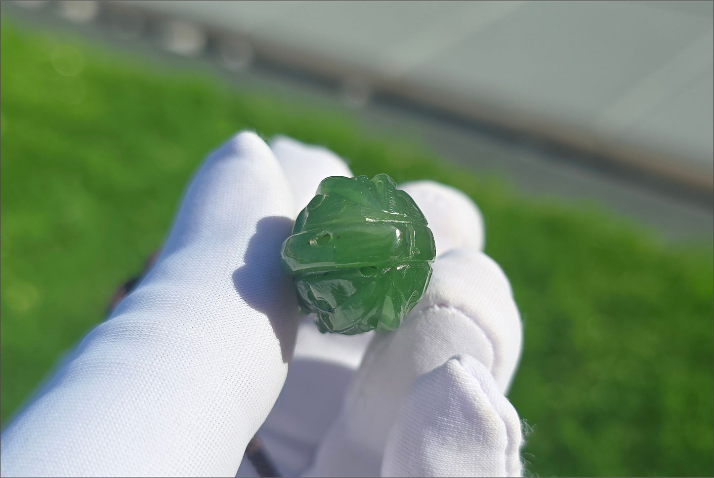 Certified Natural Siberian Spinach Green Nephrite Jade Hand Carved Peanut Pendant, 天然俄料辣菠菜绿碧玉手工雕刻花生吊坠