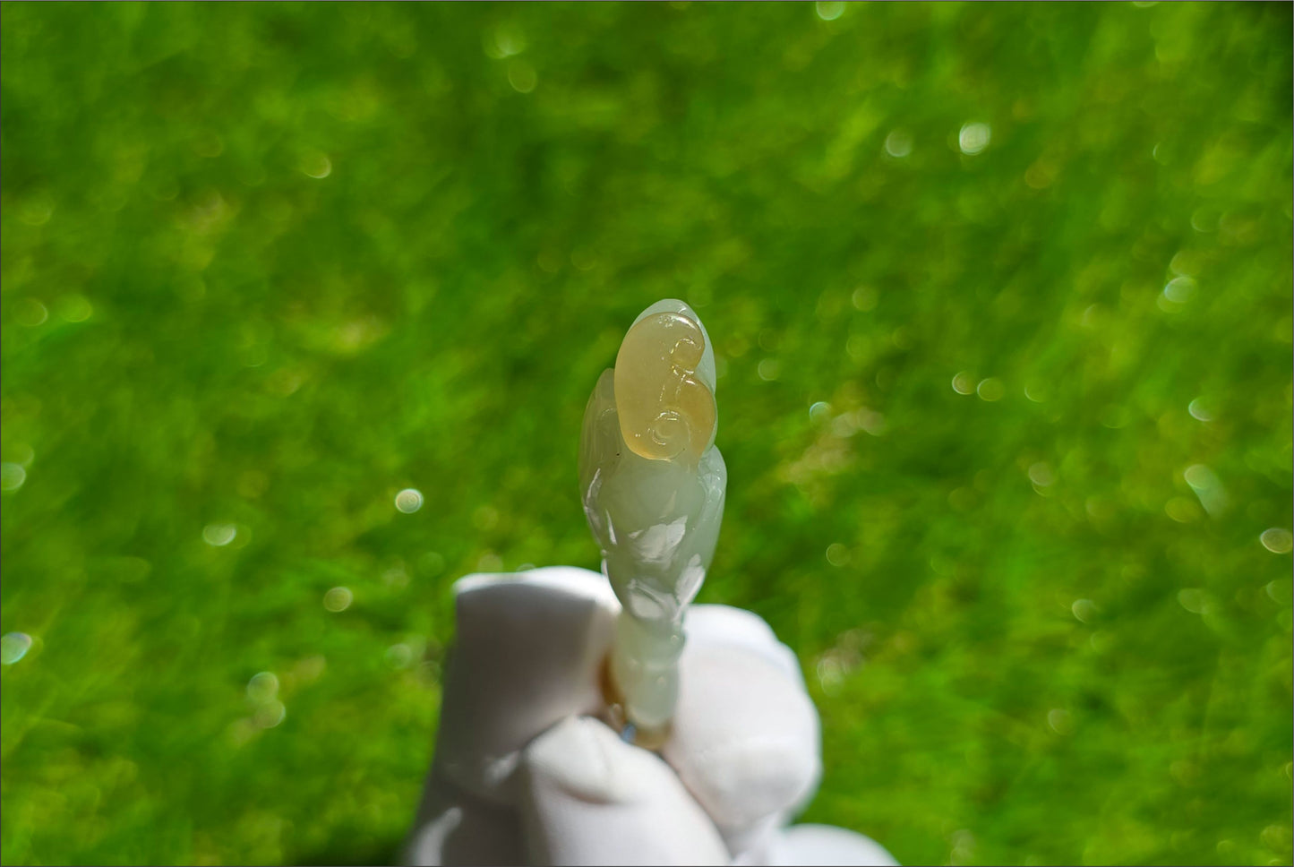 Certified Natural Qiemo Blue and Sugar Nephrite Jade Hand Carved Magnolia Flower Pendant, 天然且末冰蓝带天地糖手工雕刻玉兰花吊坠