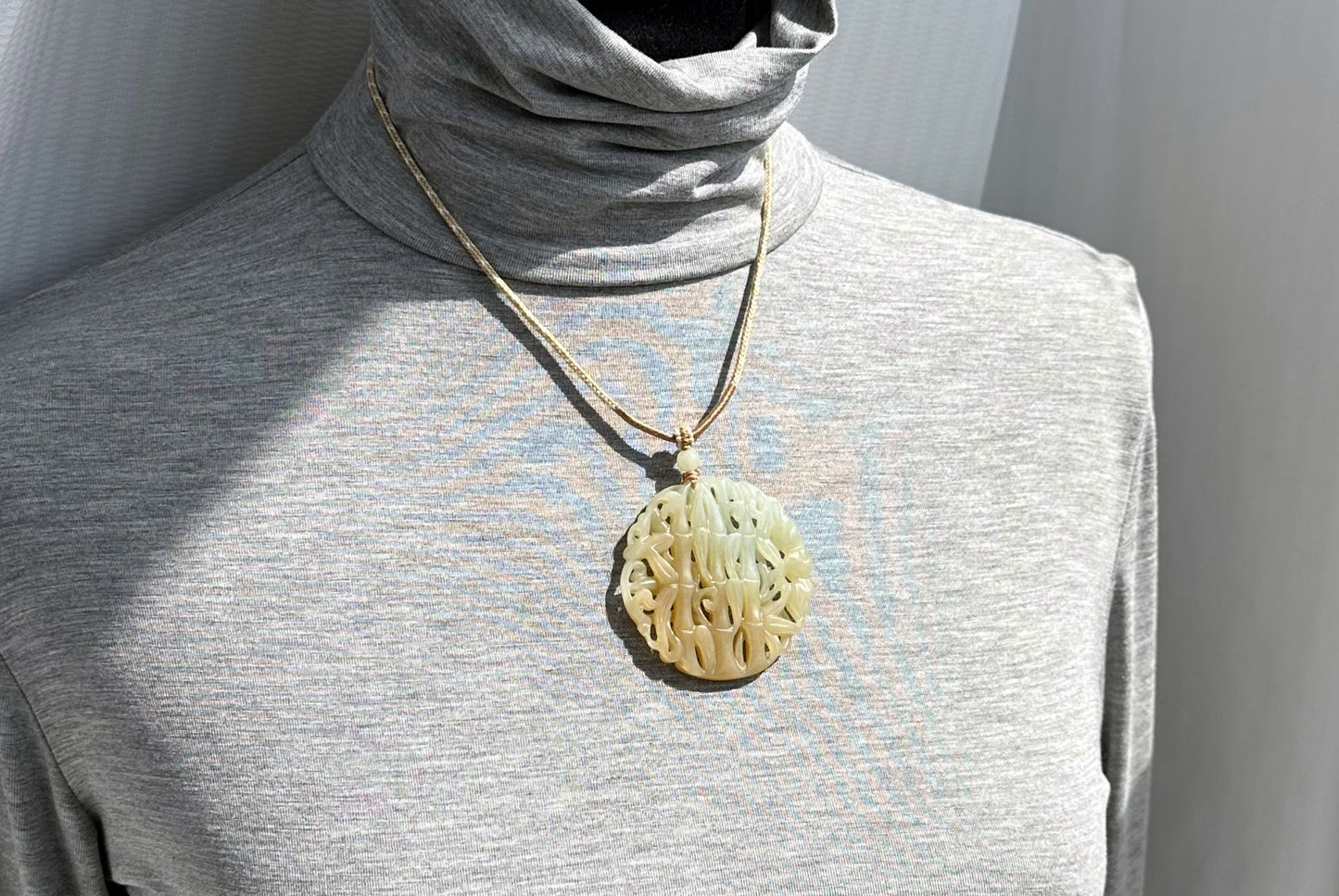 Certified Natural Qiemo Sugar-White Nephrite Jade Carved Bamboo Pendant, 天然且末糖白雕刻竹节圆牌吊坠