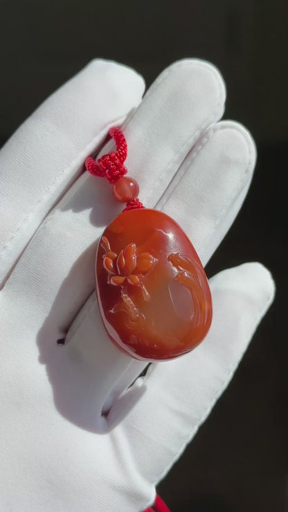 Certified Natural High Grade Untreated Nanhong Agate Hand Carved Lotus and Koi Fish Pendant, 天然无优化川火焰红俏柿子红南红手雕莲花鱼吊坠