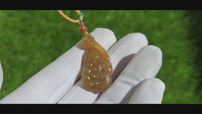 Certified Natural Qiemo Sugar Nephrite Jade Hand-Carved Ruyi Pendant, 天然且末糖手工雕刻如意吊坠